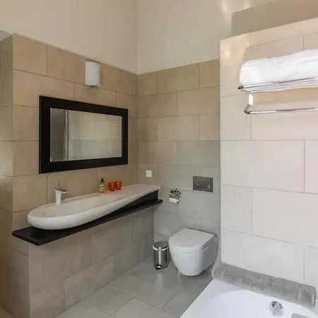 Sleeps 8 Pool * Chalabre