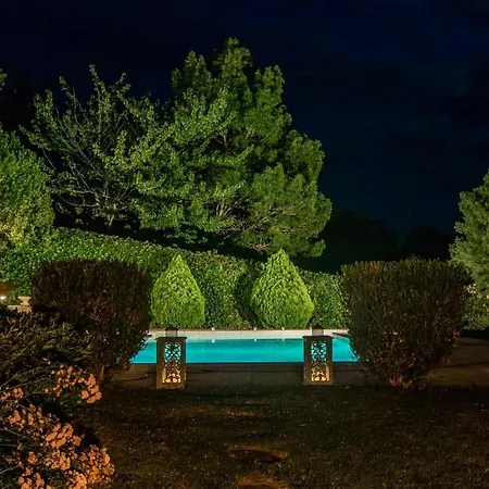 Sleeps 8 Pool Villa
